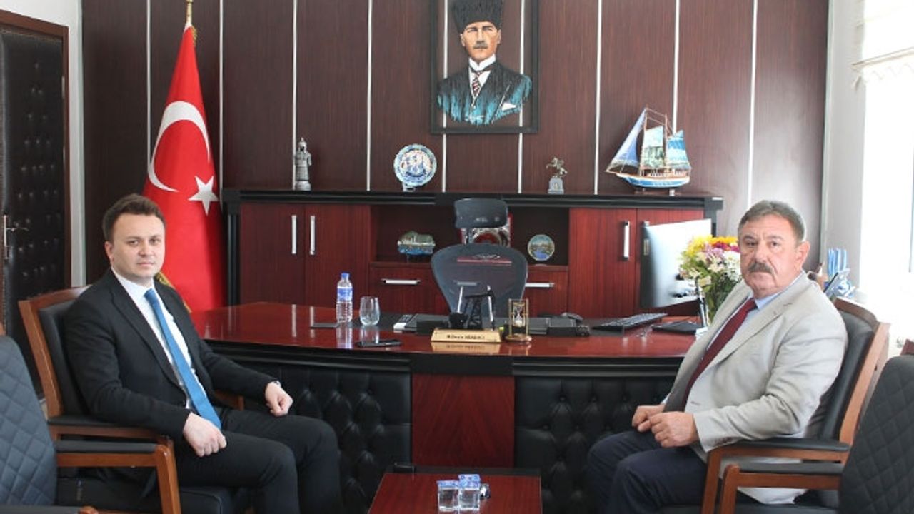 Belediye Başkanı Osman Belovacıklı, Kaymakam M. Deniz Arabacı'yı Ziyaret Etti