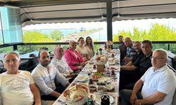 AK Parti Gerze İlçe Teşkilatı Basın Bayramı Dolayısıyla Gerze Basınıyla Kahvaltıda Buluştu