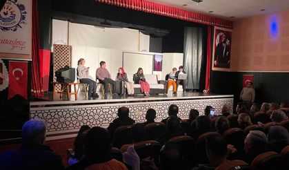 “Maydanoz Kuşağı” İzleyenleri Kahkahaya Boğdu
