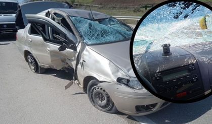 Gerze Yolunda Tehlikeli Kaza: Otomobil Yoldan Çıktı