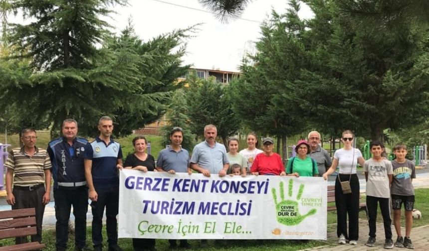 Gerze’de “Çevre İçin El Ele” Temizlik Kampanyası Devam Ediyor